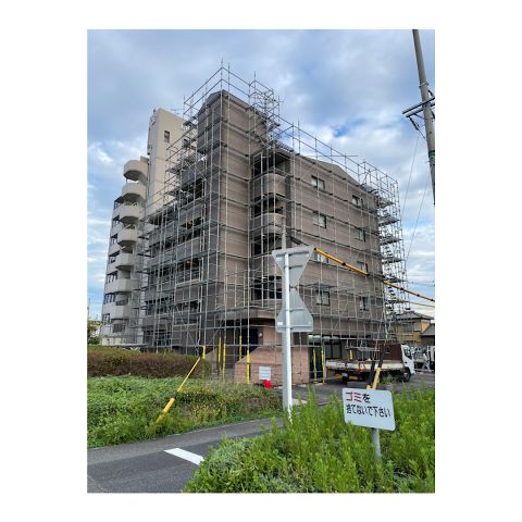 津島市大型マンション足場工事