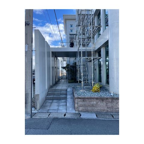 ガラス交換用足場組み立て工事