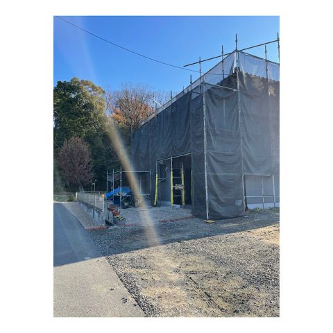 屋根瓦伏せ替え用足場組み立て工事 昇降階段