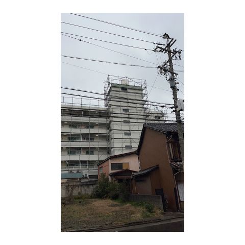 大型マンション足場工事 仮設工事