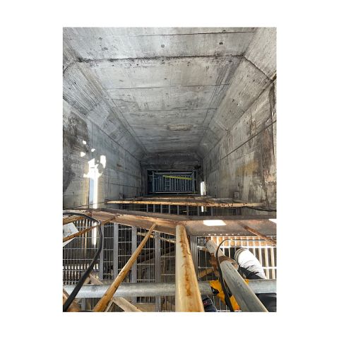 工場内改修工事用ステージ足場