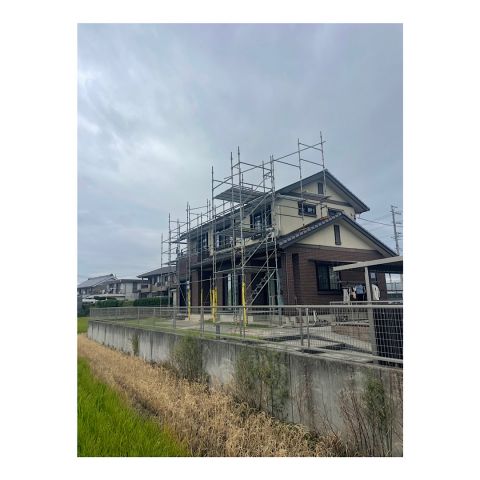 瓦張り替え工事のための足場