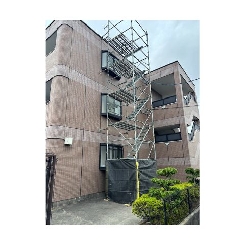 防水工事用の足場組み立て工事