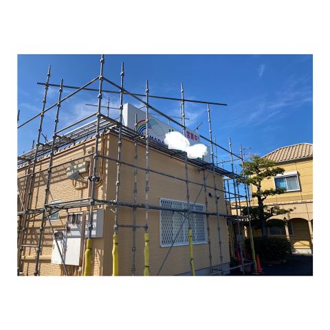商業施設外壁リフォーム工事用足場